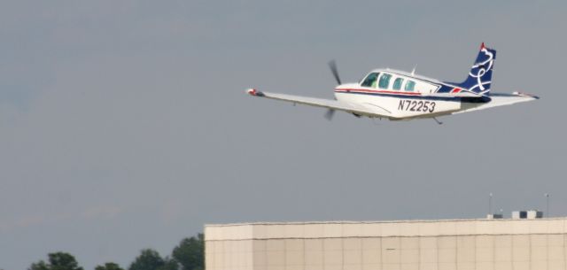 Beechcraft Bonanza (36) (N72253)