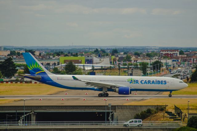 Airbus A330-300 (F-ORLY)