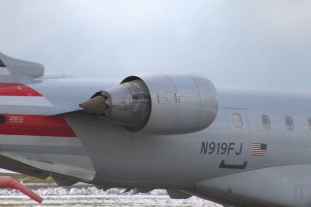 Canadair Regional Jet CRJ-700 (N919FJ)