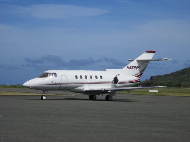 Hawker 800 (N858QS)