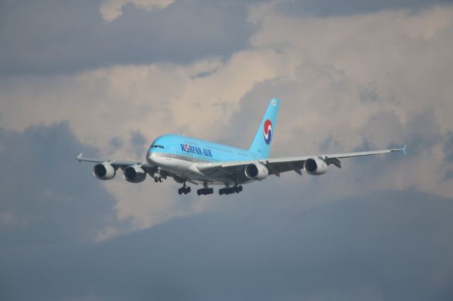 Airbus A380-800 (HL7619)