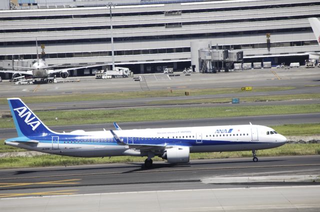 Airbus A321 (JA133A) - Taxing at Tokyo-Haneda Intl Airport on 2018/07/02