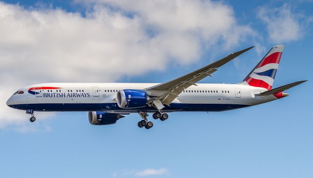 Boeing 787-9 Dreamliner (G-ZBKL) - BAW93 arriving from Heathrow, short finals for runway 05