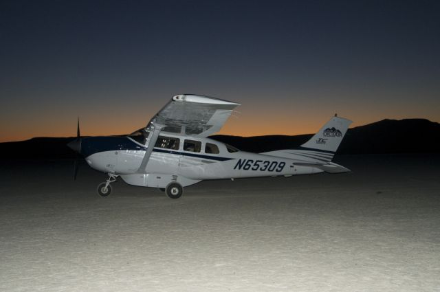 Cessna T206 Turbo Stationair (N65309) - Ibex dry lake bed, Utah