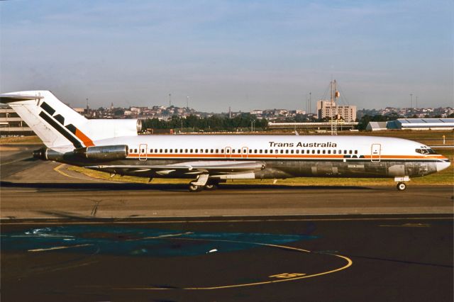 BOEING 727-200 (VH-TBO) - TRANS AUSTRALIA AIRLINES - TAA - BOEING 727-276/ADV - REG : VH-TBO (CN 21646/1434) - KINGSFORD SMITH INTERNATIONAL AIRPORT SYDNEY NSW. AUSTRALIA - YSSY