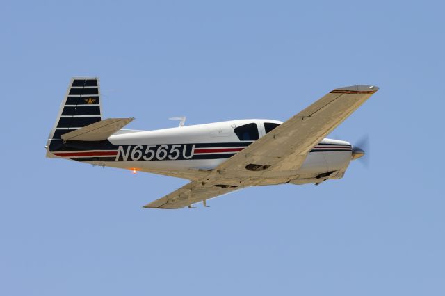 Mooney M-20 (N6565U) - Local Flight