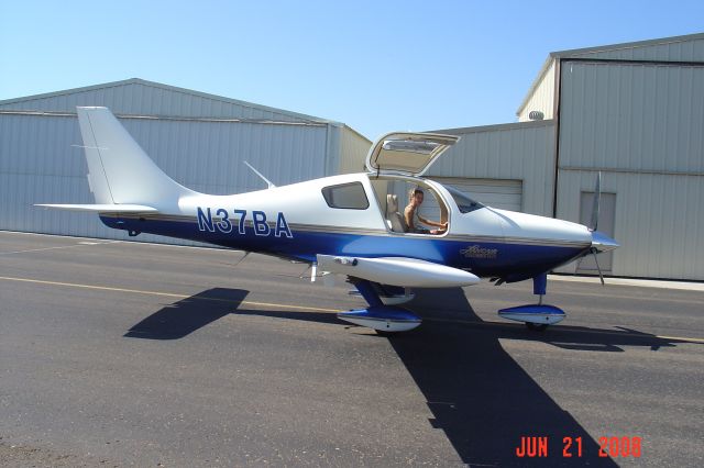 Cessna 350 (N37BA) - Lancair Columbia 300