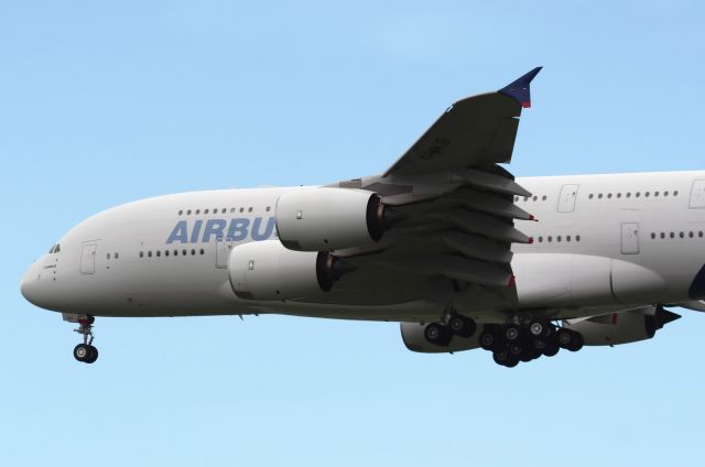 Airbus A380-800 (F-WWJB)