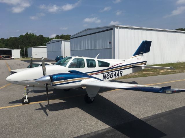 Beechcraft 55 Baron (N664AR) -  In The sun , clean and ready to go!