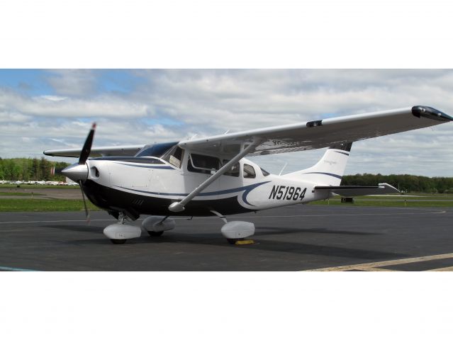 Cessna 206 Stationair (N51964) - Turbo charged. Garmin 1000.