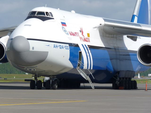 Antonov An-124 Ruslan (RA-82068)