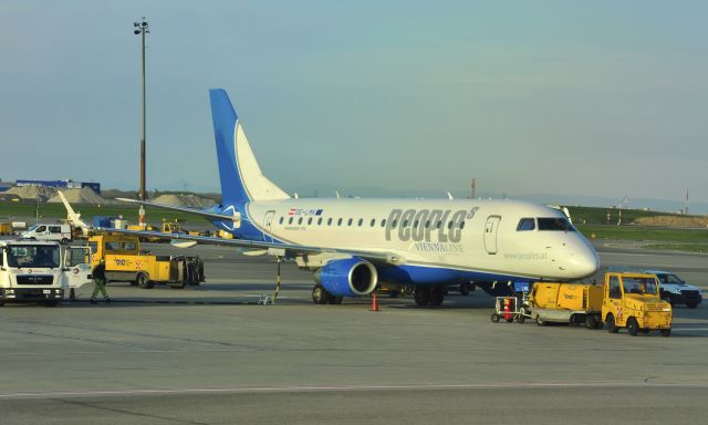 Embraer 170/175 (OE-LMK) - Peoples Viennaline Embraer ERJ-170STD (ERJ-170-100) OE-LMK in Vienna