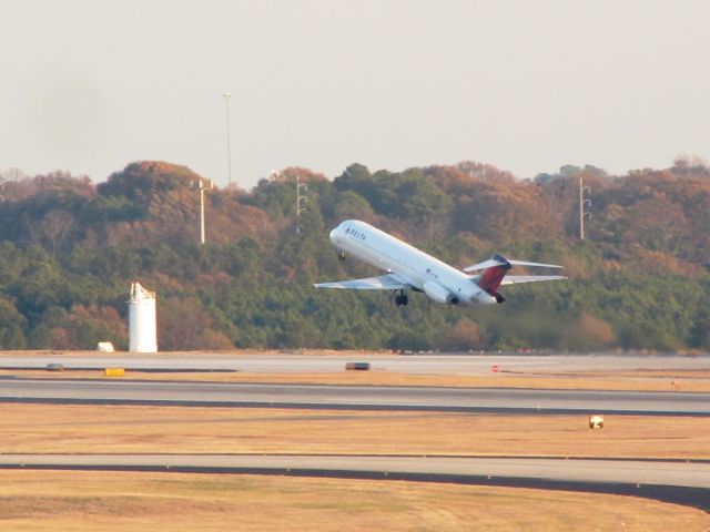 McDonnell Douglas DC-9-50 (N771NC)