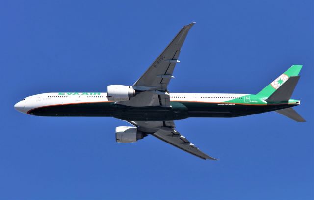 Boeing 777-200 (B-16738) - TPE-SEA 8-10-2020
