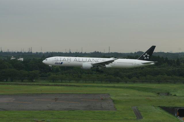 BOEING 777-300 (JA731A)