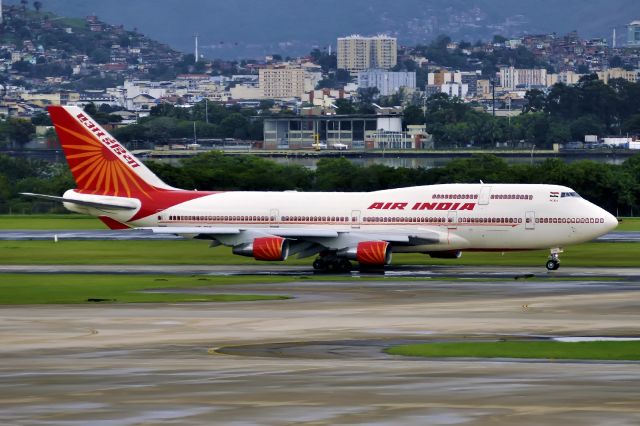 Boeing 747-200 (VT-EVA)