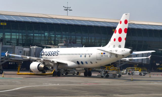 Airbus A320 (OO-TCQ) - Brussels Airlines Airbus A320-214 OO-TCQ in Brussels 