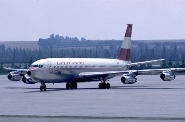 Boeing 707-300 (OE-LBA) - B 707-329 in August 1969 at Vienna (LOWW)