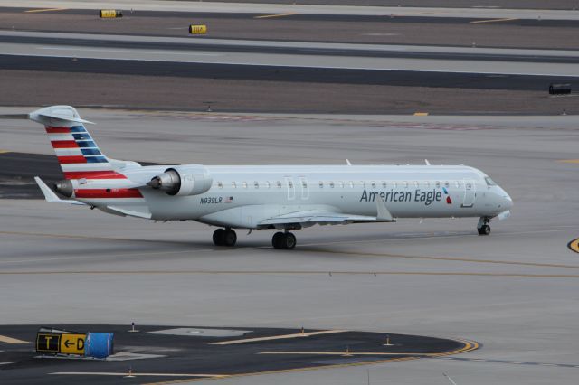 Canadair Regional Jet CRJ-900 (N939LR)