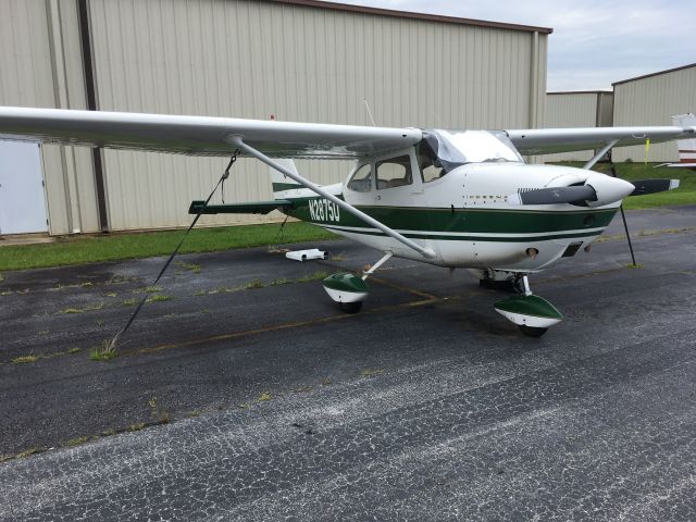 Cessna Skyhawk (N2875U)