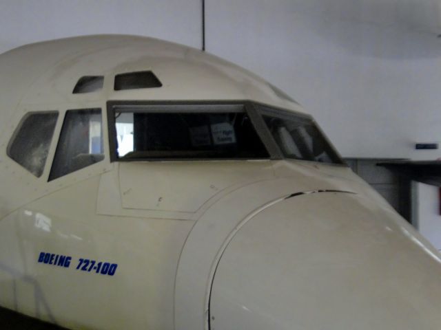 Boeing 727-100 — - SIMULATOR