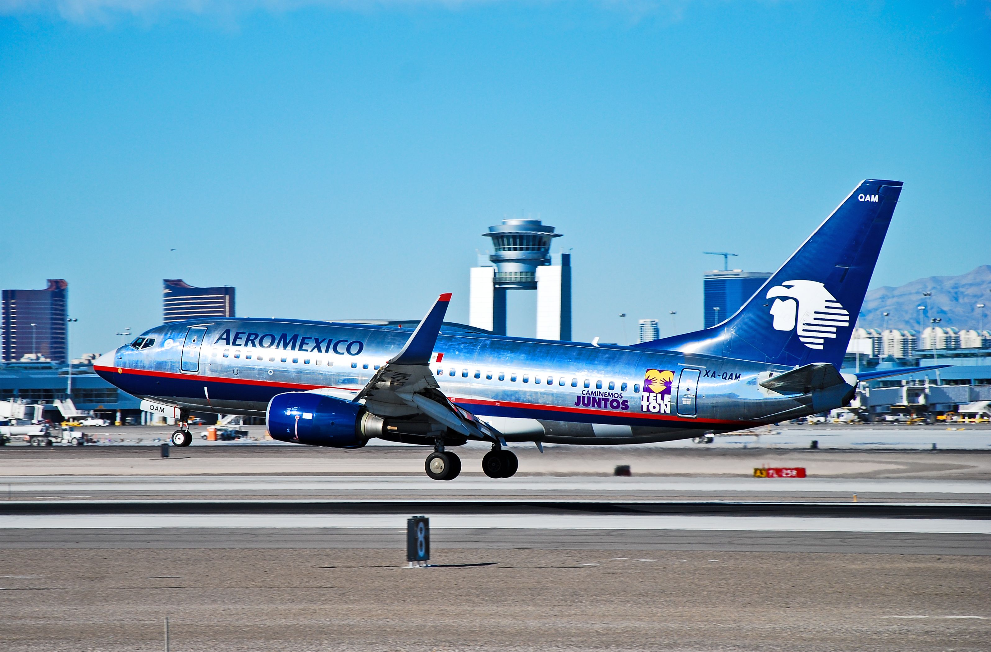 Boeing 737-700 (XA-QAM) - XA-QAM AeroMexico Boeing 737-752 (cn 34294/1761) @ McCarran International Airport.  - Las Vegas - USA - Nevada, January 7, 2012 Photo: Tomás Del Coro