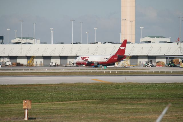 Boeing 737-200 (N322DL)