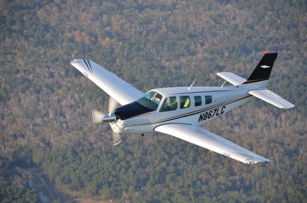Beechcraft Bonanza (36) (N867LC)