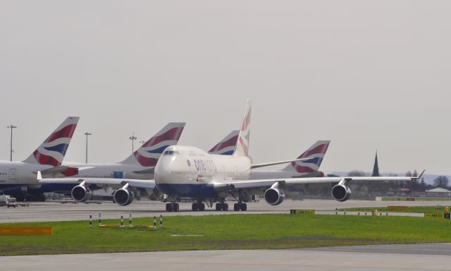 Boeing 747-400 (G-CIVI) - British Airways Boeing 747-436 G-CIVI in London Heathrow