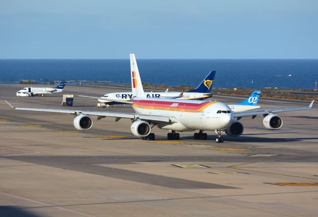 Airbus A340-600 (EC-JNQ)