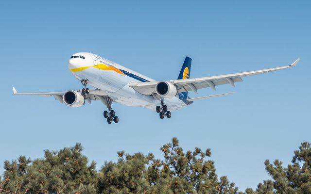 Airbus A330-300 (VT-JWT)