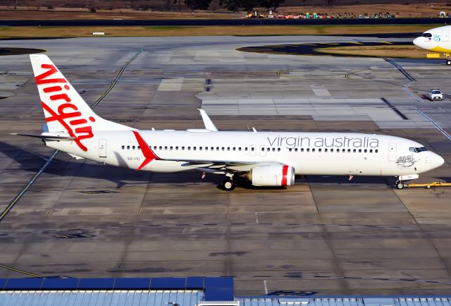 Boeing 737-800 (VH-YIU)
