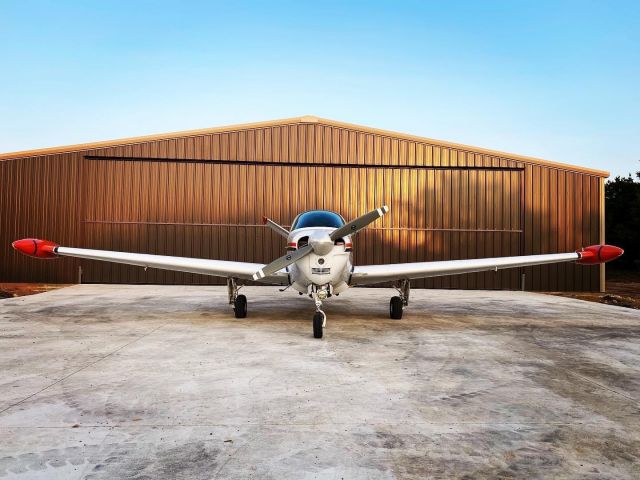 Beechcraft 35 Bonanza (N974Q)