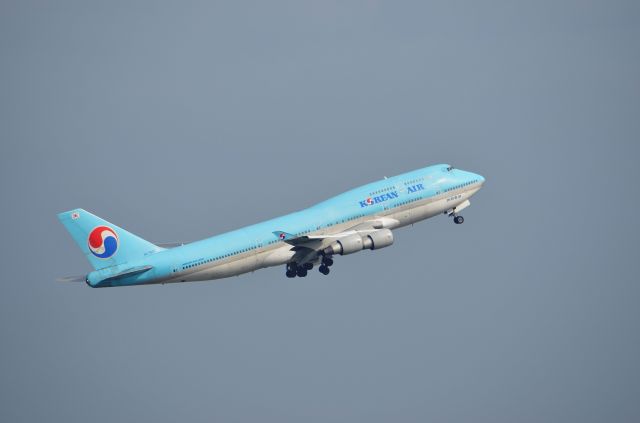 Boeing 747-400 (HL7607)