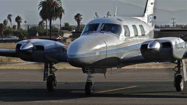 Piper Navajo (N159D)