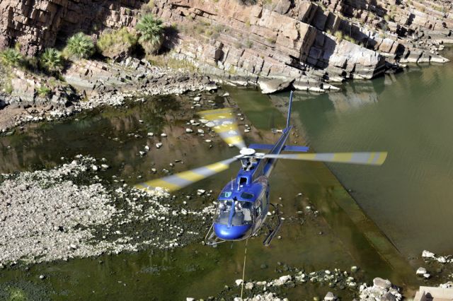 N118MB — - N118MB, a 2002 Eurocopter AS 350 B3 Rotorcraft belonging to Mountain Air Helicopters Inc of Dover, DE. Lifting for a construction project at the Salt River in the br /Alchesay Canyon near the Theodore Roosevelt Dam. 