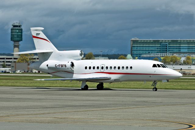 Dassault Falcon 900 (C-FSFB)