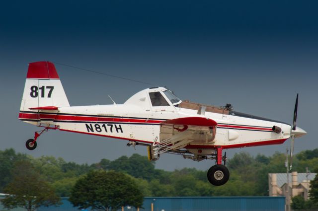 AIR TRACTOR Fire Boss (N817H)