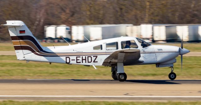 Piper Turbo Arrow 4 (D-EHDZ)
