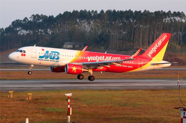 Airbus A320 (VN-A675)