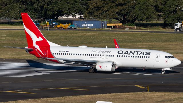 Boeing 737-800 (VH-VZB)