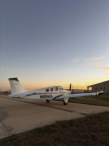 Beechcraft Bonanza (36) (N851KS)