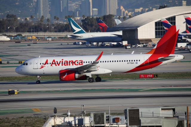 Airbus A320neo (N779AV)