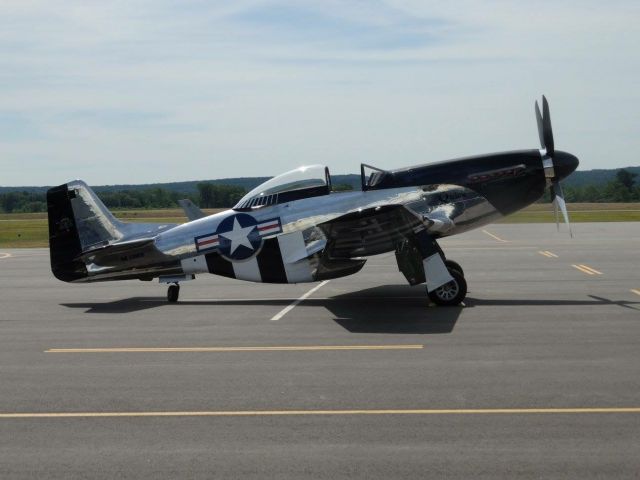 North American P-51 Mustang (N51HY)