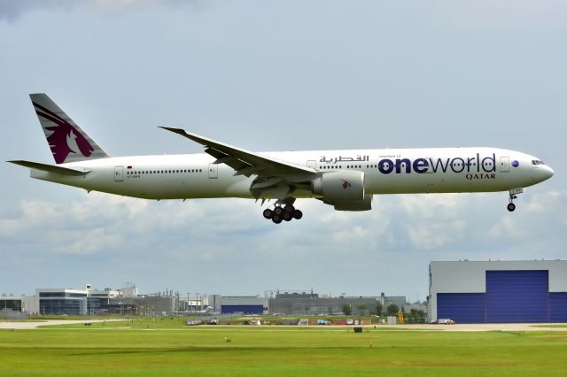 BOEING 777-300ER (A7-BAA)