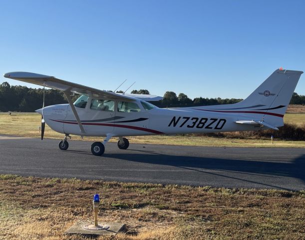 Cessna Skyhawk (N738ZD) - 1978 Cessna Skyhawk 172N