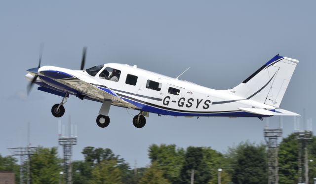 Piper Seneca (G-GSYS) - Airventure 2017