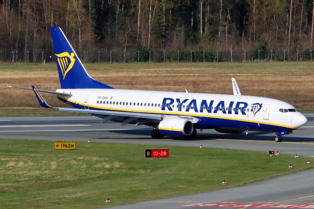 Boeing 737-800 (9H-QAN)