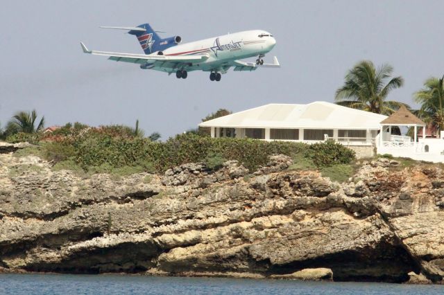 BOEING 727-200 (N395AJ)