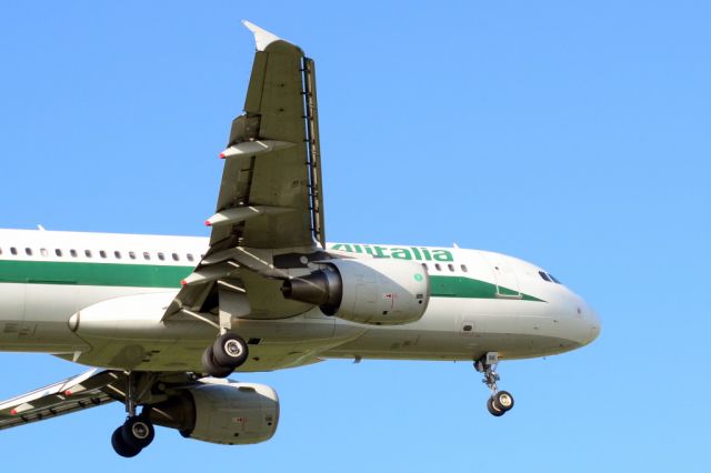 Airbus A320 (EI-DSE)